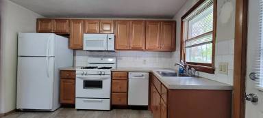 Main picture of 215 Manzella Ct