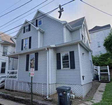 Main picture of 405 Forest Ave
