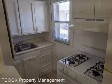 Main picture of 560 S Madison Ave