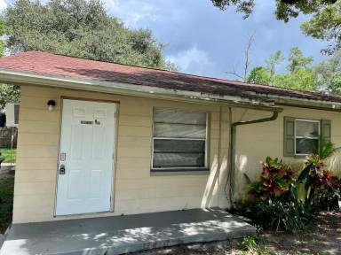Main picture of 10113 N Lantana Ave