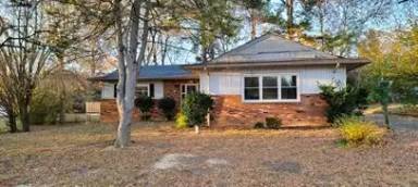 Main picture of 815 E Main St
