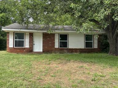 Main picture of 3059 Barksdale St