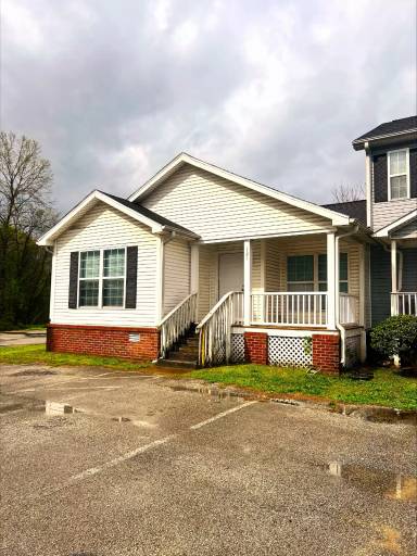 Main picture of 121 Cloverdale St