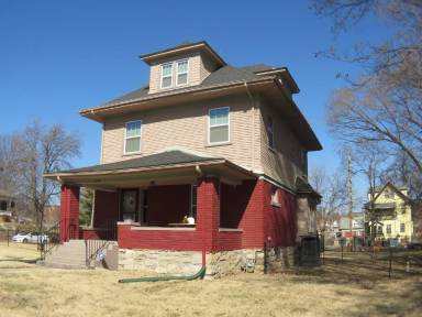 Main picture of 3016 E 32nd St