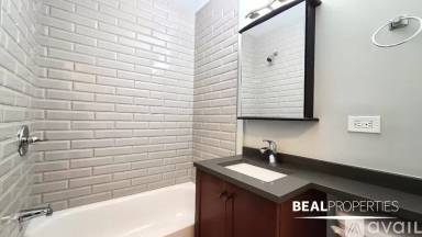 Main picture of Wellington Place Apartments