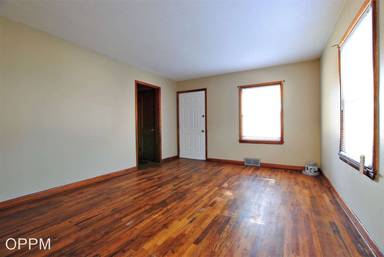 Main picture of 3452 Avenue E