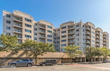 Main picture of 30 Chelsea St