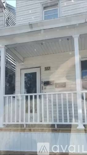Main picture of 322 S 2nd St