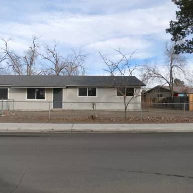 Main picture of 330 Diane Way
