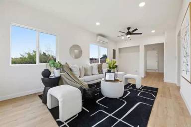 Main picture of 228 36th St