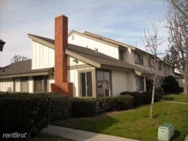 Main picture of 211 Fredricks Ave