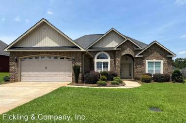 Main picture of 104 Weston Dr