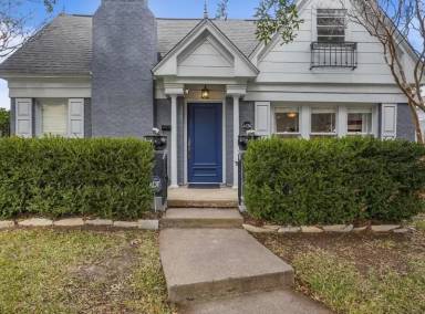 Main picture of 4036 Dexter Ave
