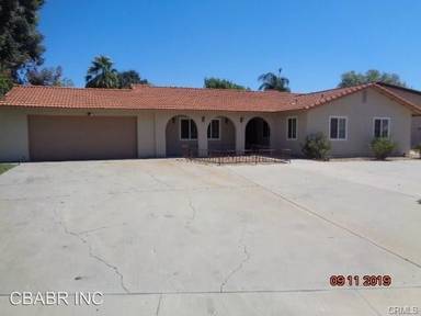 Main picture of 30130 Cove View St
