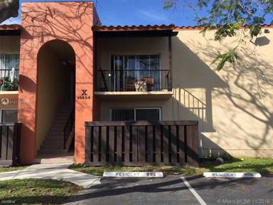 Main picture of 10834 SW 88th St