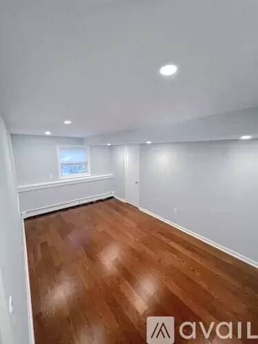 Main picture of 12 Aubrey St