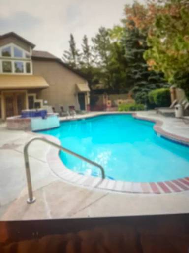 Main picture of 144 S Darien Dr