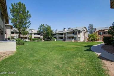 Main picture of 1668 W Park Wood Ln