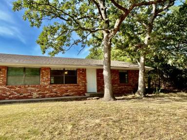 Main picture of 304 SE 10th