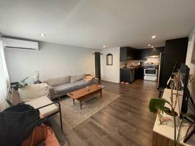 Main picture of 25 NE 69th St