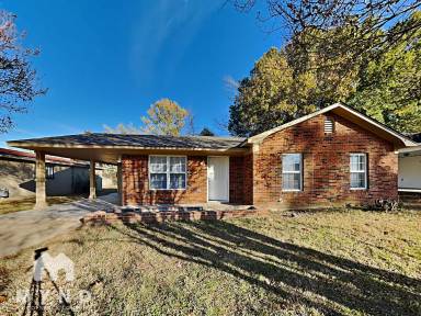 Main picture of 5130 Alford St