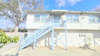 Main picture of 667 E 9th St