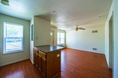 Main picture of 217 E 2nd St