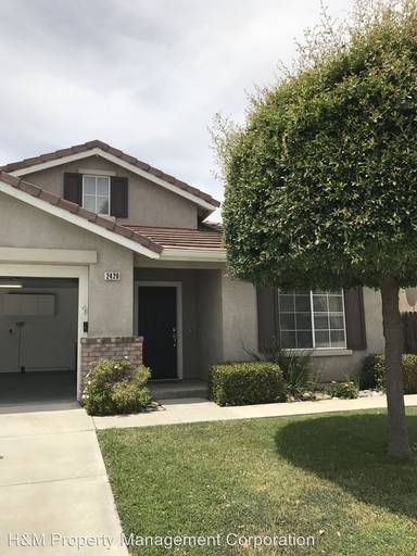 Main picture of 2401 Paradise Cir