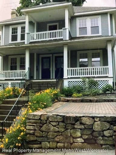 Main picture of 9 Ivanhoe Rd