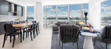 Main picture of 700 Jackson St