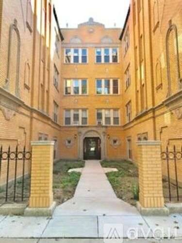 Main picture of 5358 N Kimball Ave