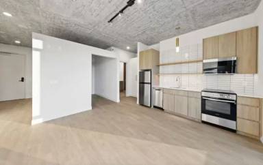 Main picture of 804 N Wells St