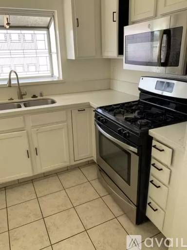 Main picture of 6452 Caledon Pl