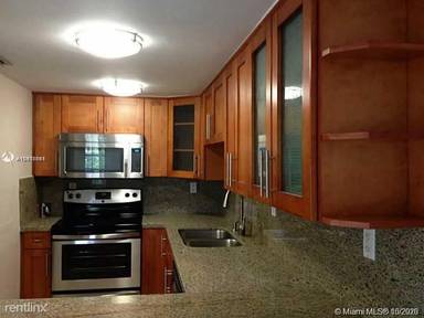 Main picture of 1990 Brickell Ave