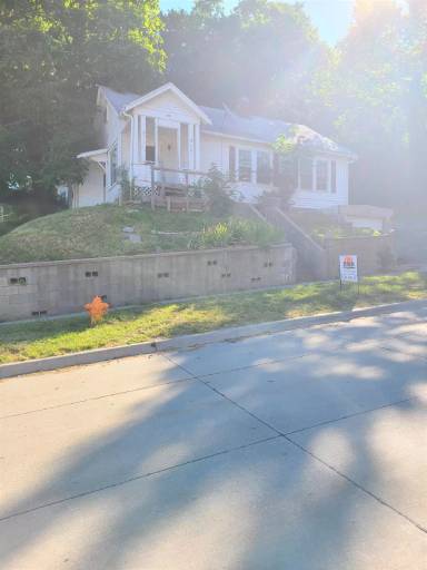 Main picture of 501 Damon St