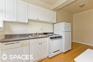 Main picture of 550-60 W Aldine Ave