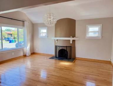 Main picture of 4464 33rd St