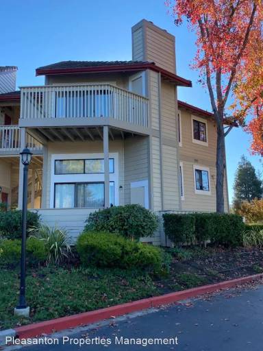 Main picture of 3346 Smoketree Commons Dr