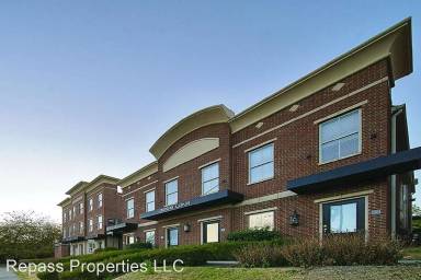 Main picture of 3120 Long Blvd