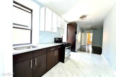 Main picture of 222 Pulaski St