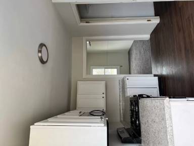 Main picture of 265 Mackall St