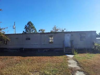Main picture of 140 Devereaux Rd