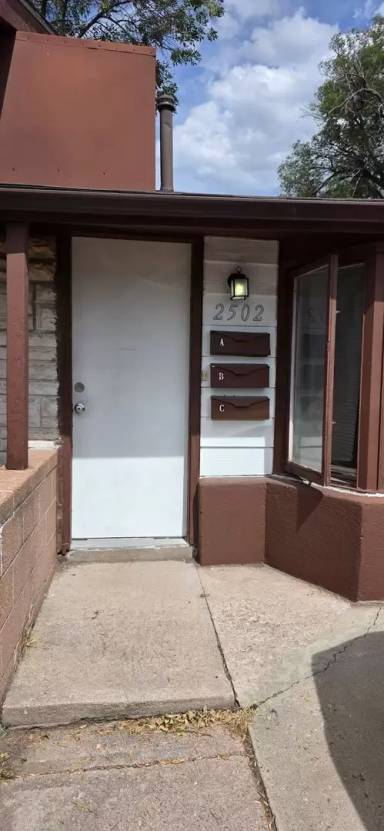 Main picture of 2502 E 11th St