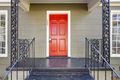 Main picture of 209 Mohawk St