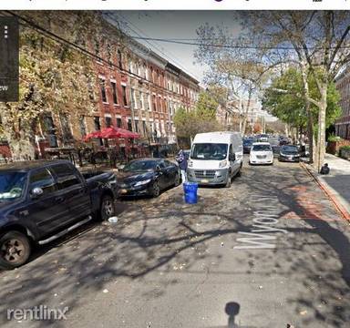 Main picture of 469 Wyona St