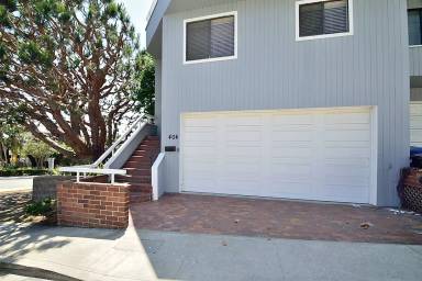 Main picture of 404 Prospect Ave