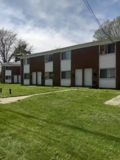 Main picture of 106 S Detroit Ave