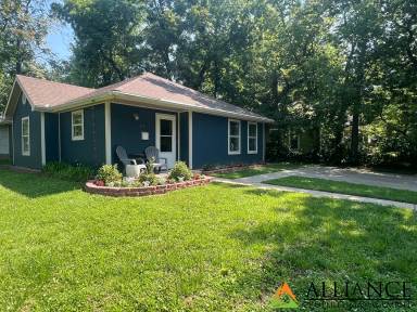 Main picture of 530 Bluemont Ave