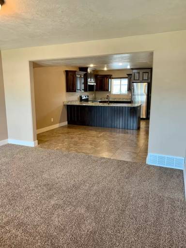 Main picture of 519 W 1420 N
