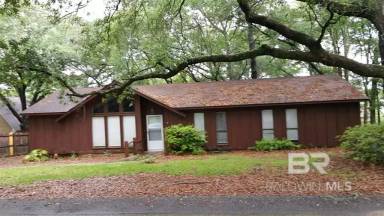 Main picture of 112 Wildwood Dr